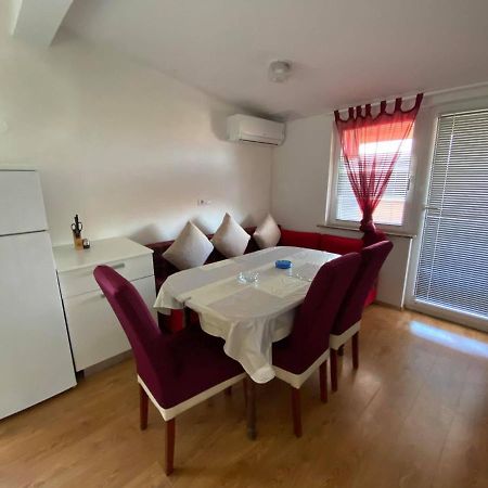 Renic Apartments Nin Exterior foto